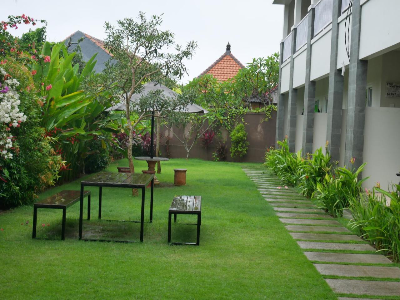Adi Bali Homestay อูลูวาตู ภายนอก รูปภาพ